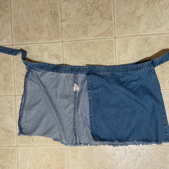 🪷Loft wrap around denim skirt🪷 - Picture 3 of 7